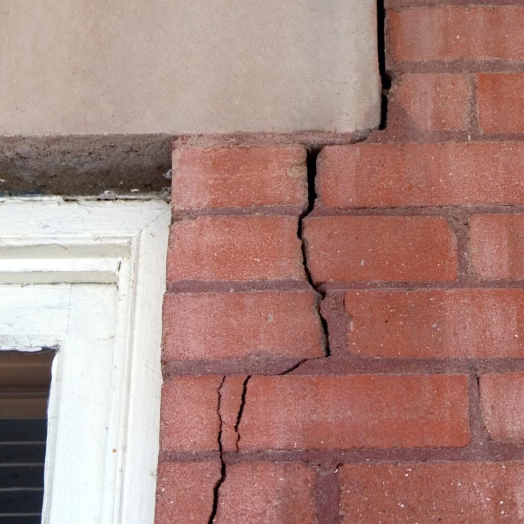 crack in foundation