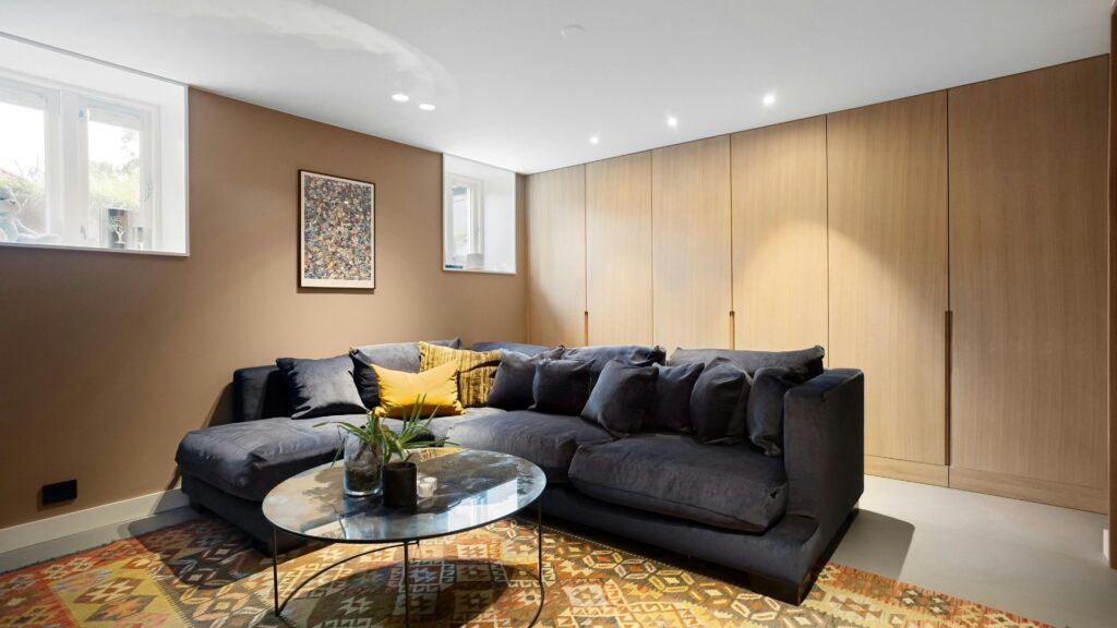 A clean and beautifully decorated living room in a Colorado short-term rental property.